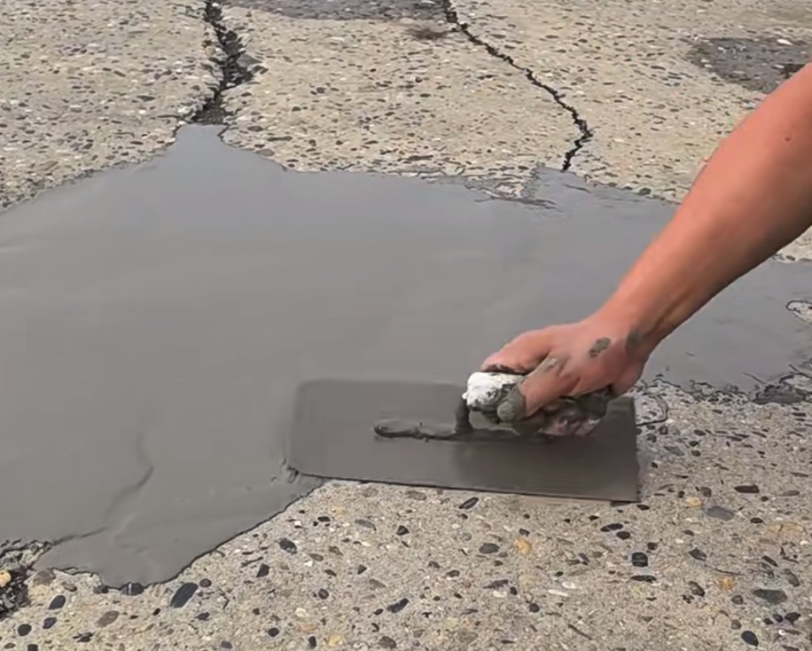 永仁CGM 高效薄层道路修补料（CGM 道路抢修料）